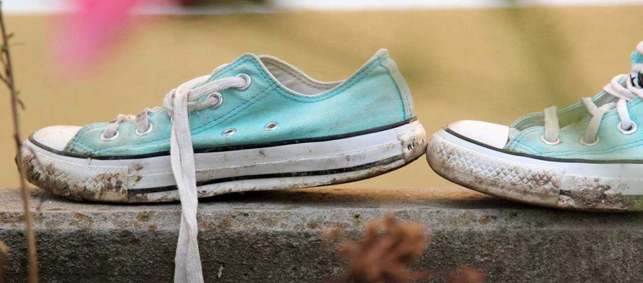 Leeds redde komfortabel Guide til at vaske sko i vaskemaskinen | Bio-tex